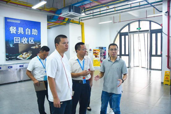 1570933693785975.png blob.png