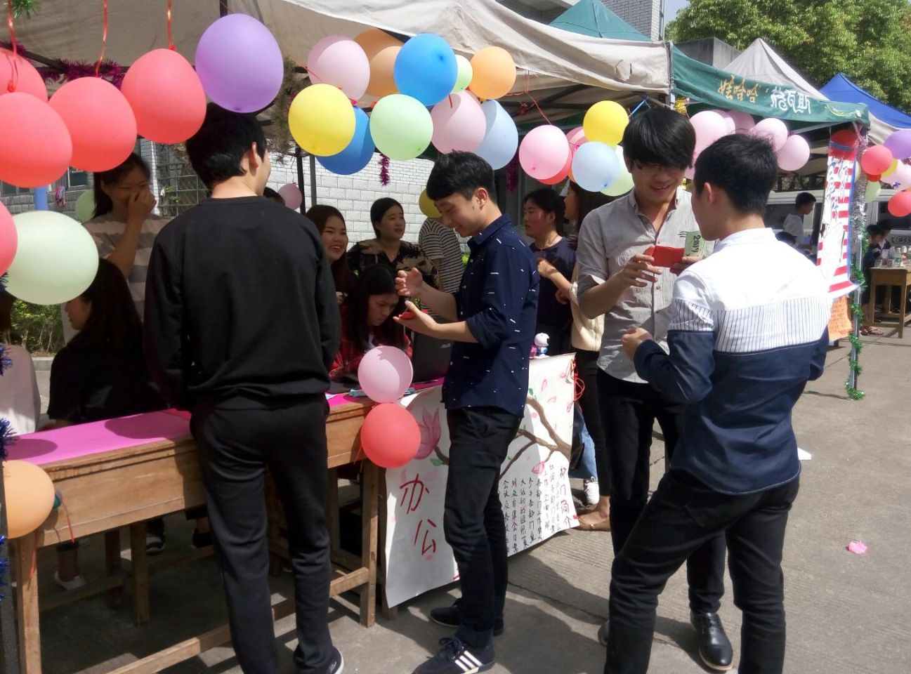 1492739942104782.jpg 3.jpg