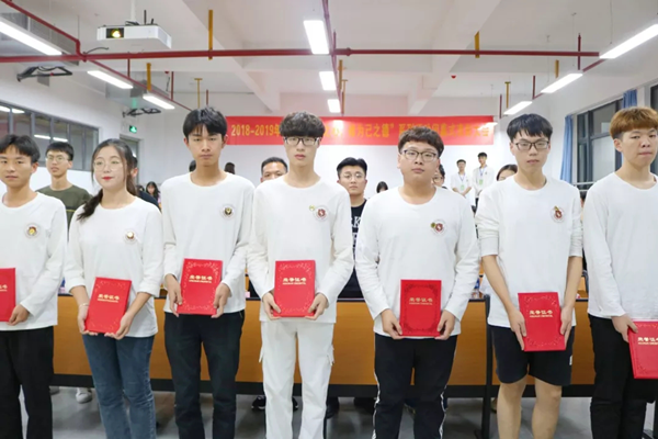 1562916689872985.png image.png