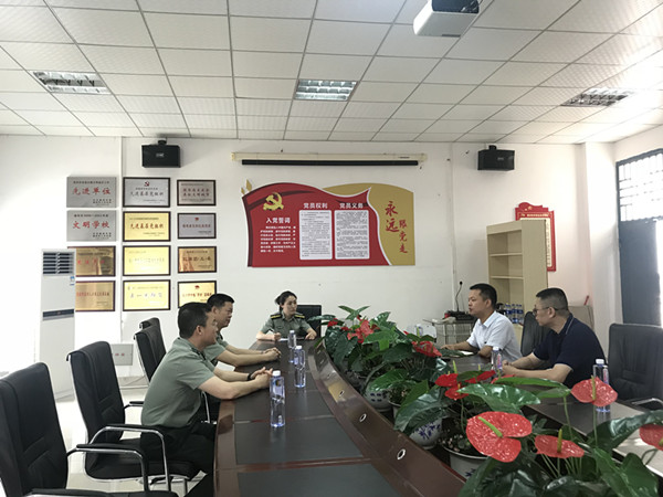 1527045122193384.jpg 征兵宣传1_副本.jpg